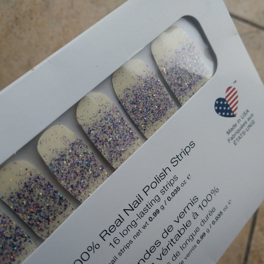 Color Street - 3/$20 - Lavish Lavender (RETIRED) - Picture 2 of 3